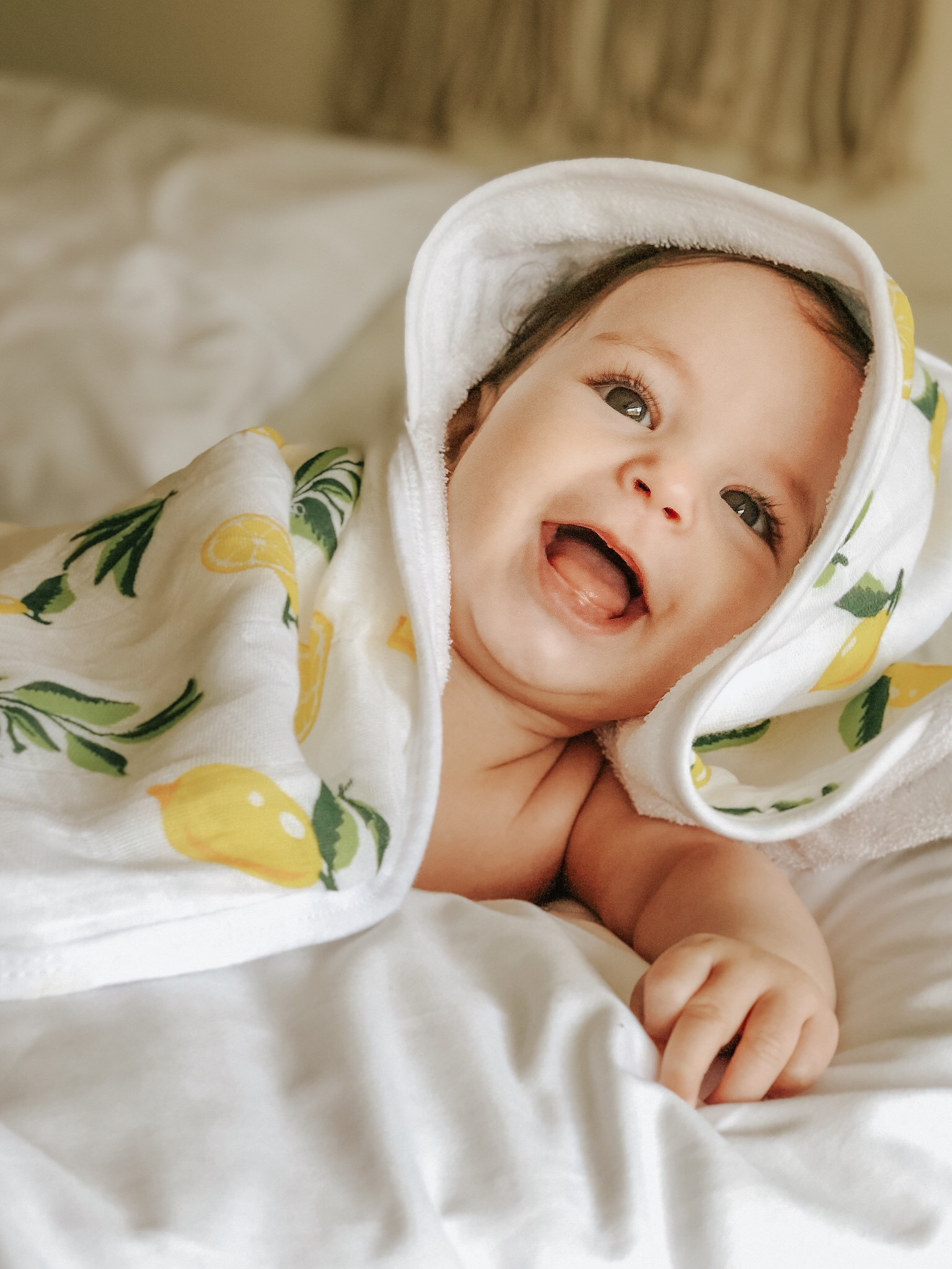 http://kloudbambu.com/cdn/shop/articles/baby_bamboo_towel.png?v=1587170023